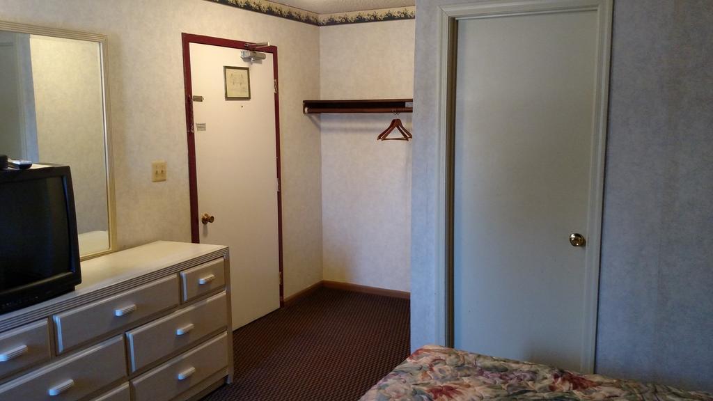 Colonade Motel East Windsor Rum bild
